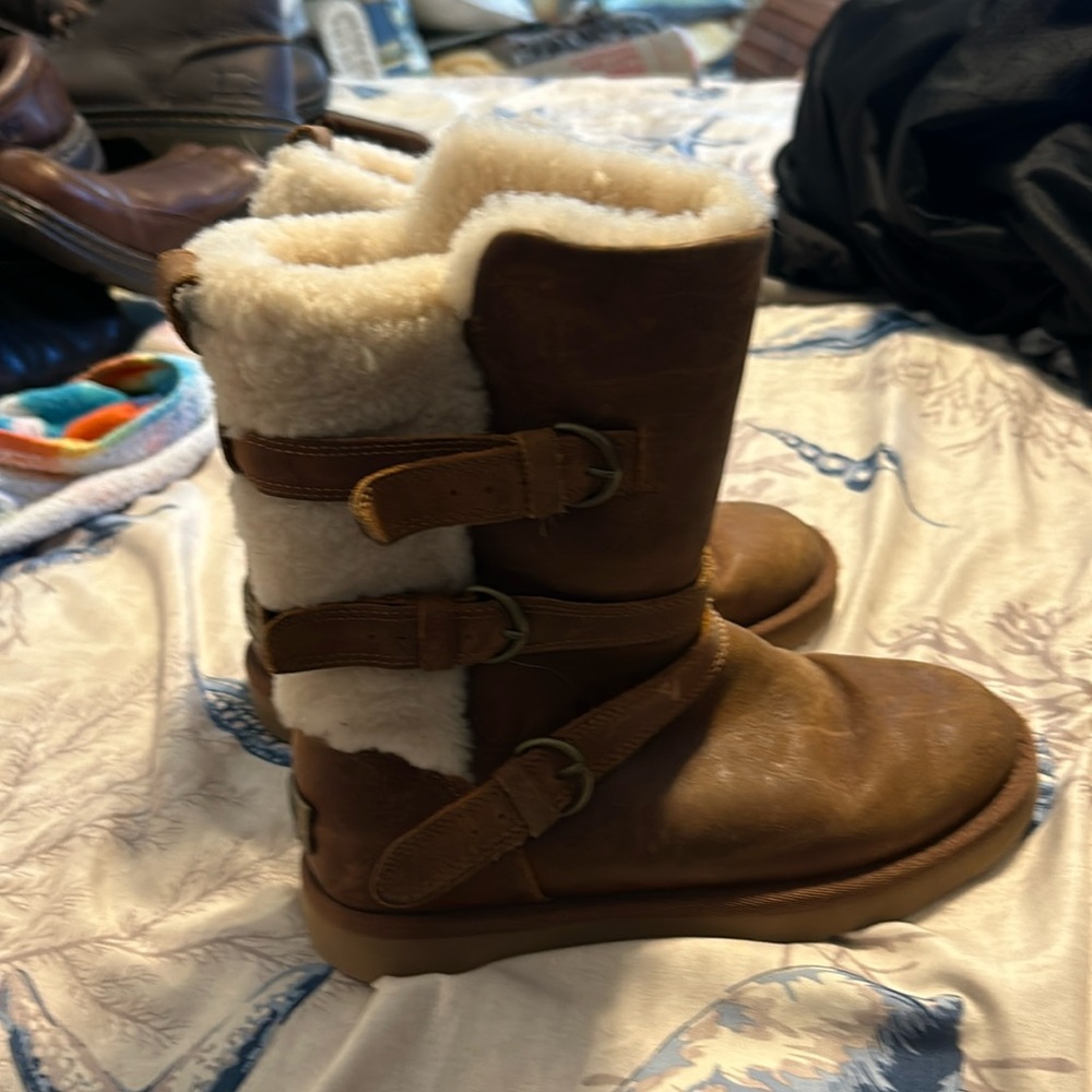 Ugg boots.  Women’s size 6.